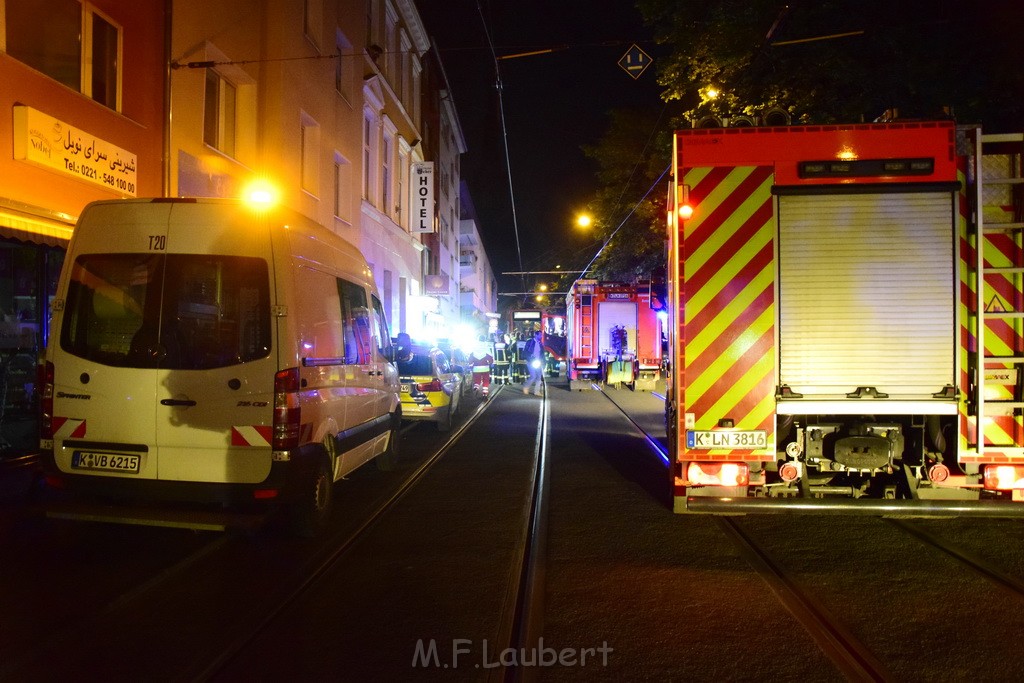 VU Pkw Strab PKlemm Koeln Altstadt Jahnstr P104.JPG - Miklos Laubert